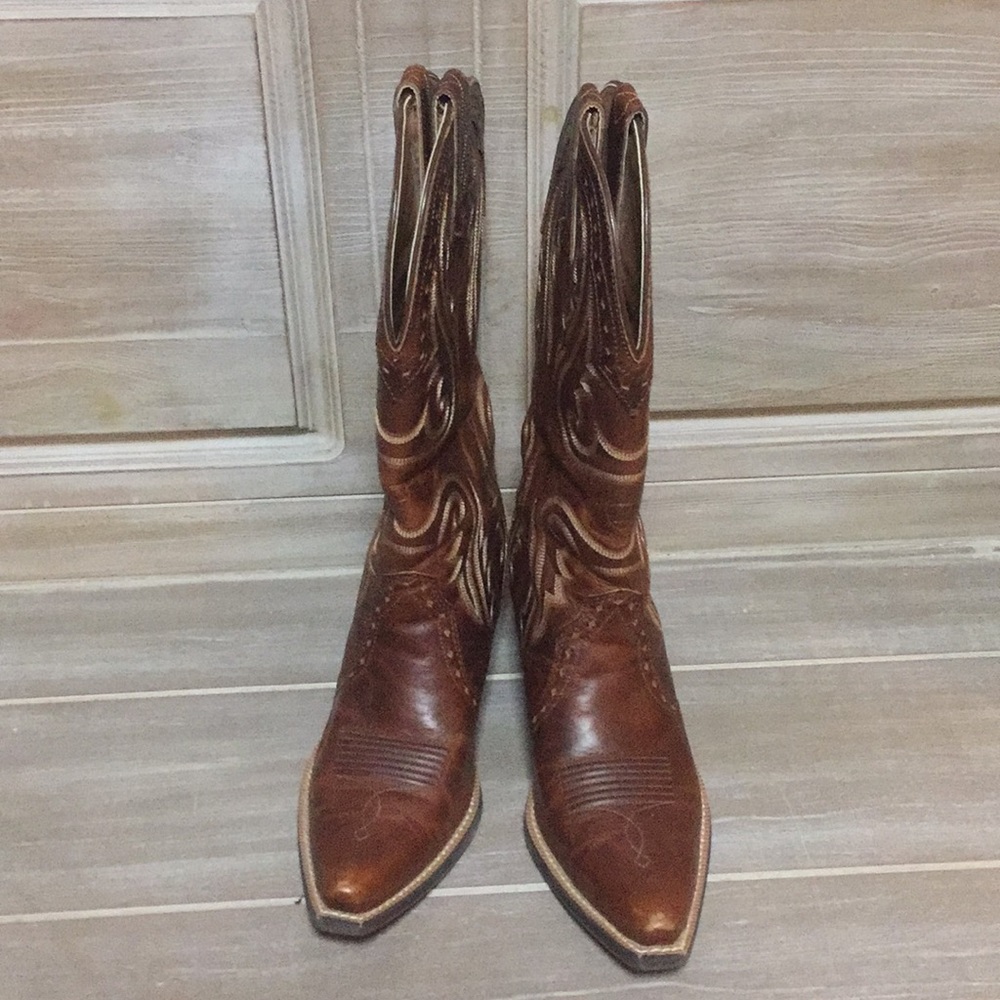 Ariat Heritage Western x toe boot size 7